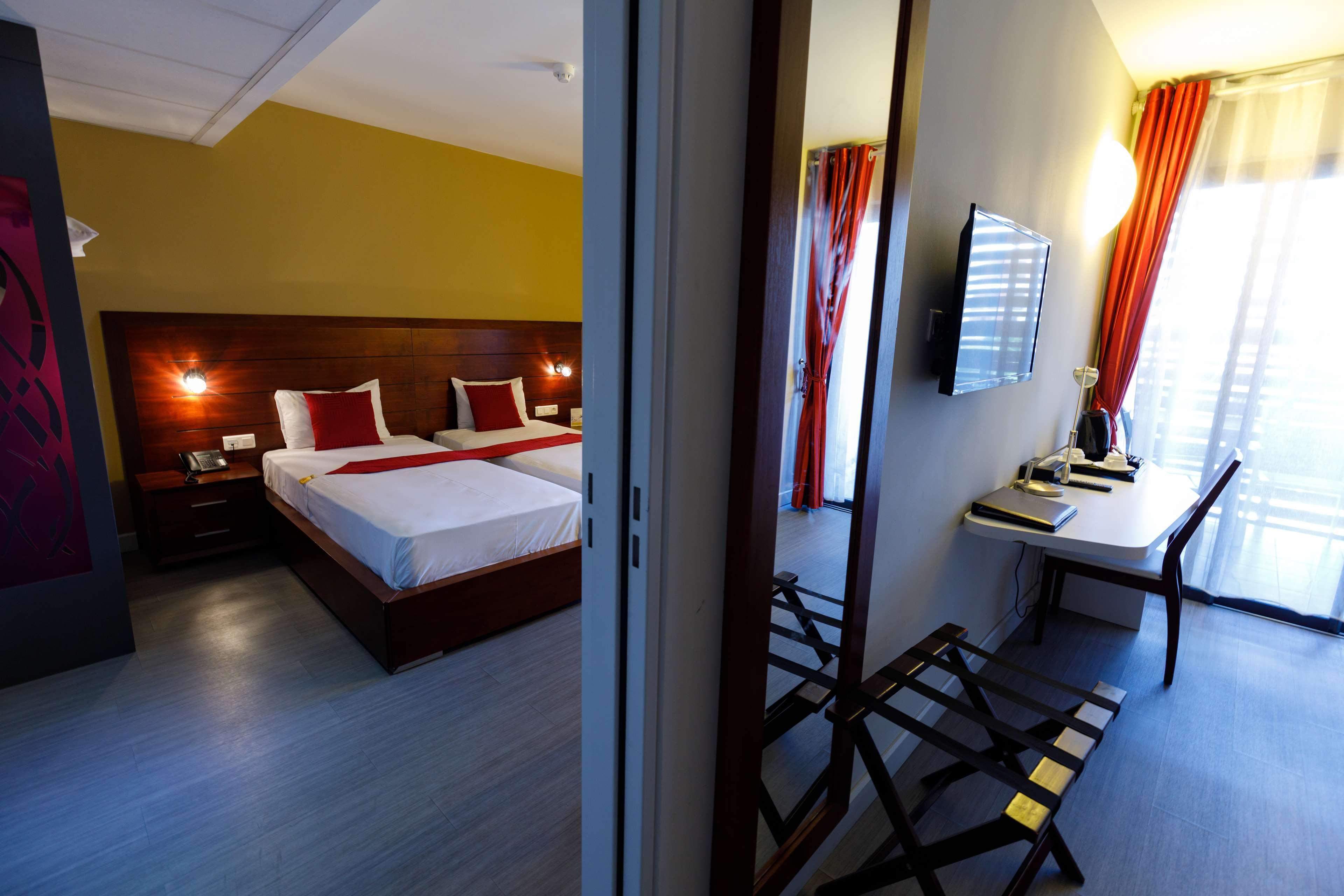 Tulip Inn Sainte Clotilde, La Reunion Exterior photo